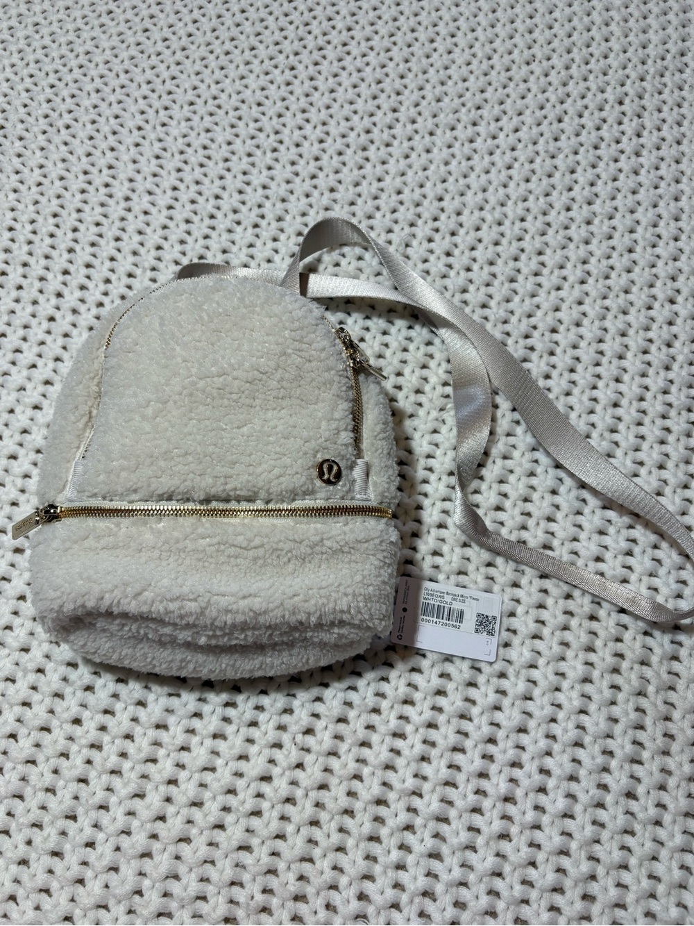 lululemon city adventurer backpack micro fleece in white opal/gold 3L